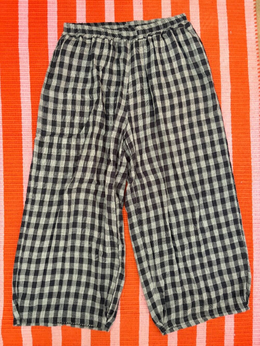 Organic Cotton Plaid Wide-Leg Cropped Pants – Black & White, Size M